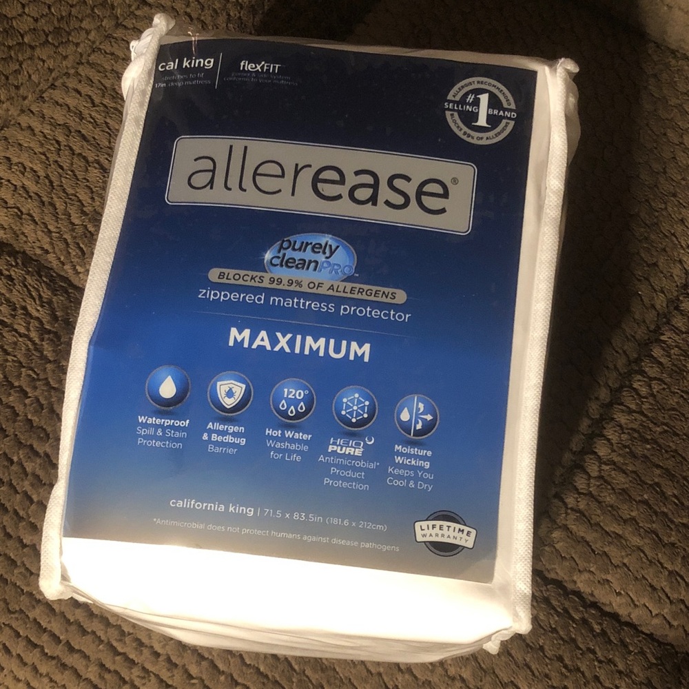 AllerEase Maximum Zippered Mattress Protector - White Cal King